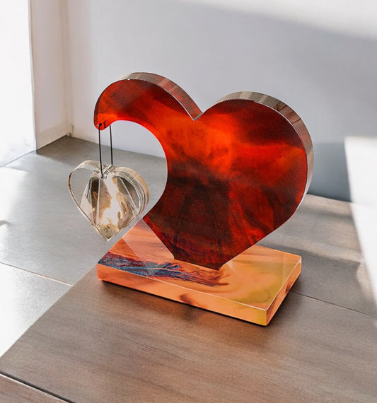 **Charming Heart-Shaped Photo Frame – Capture Your Love!**